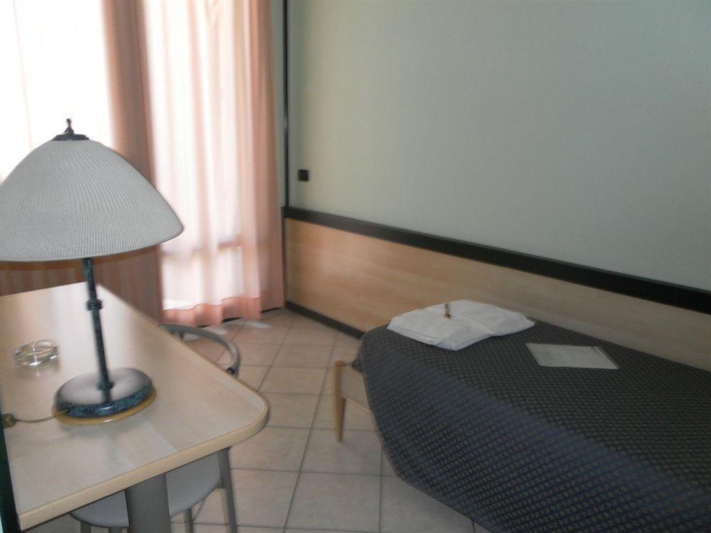 Hotel Gran Delta Di Alba-Invest Srl Rosolina Kültér fotó