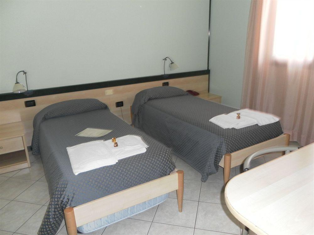 Hotel Gran Delta Di Alba-Invest Srl Rosolina Kültér fotó