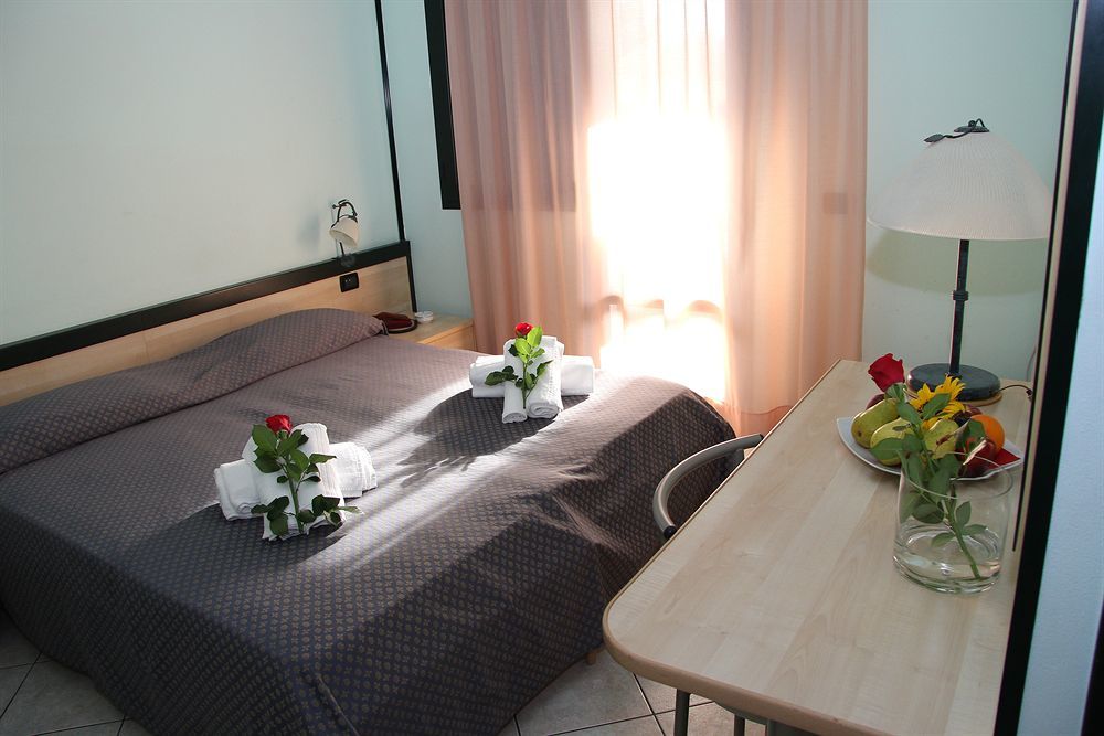 Hotel Gran Delta Di Alba-Invest Srl Rosolina Kültér fotó