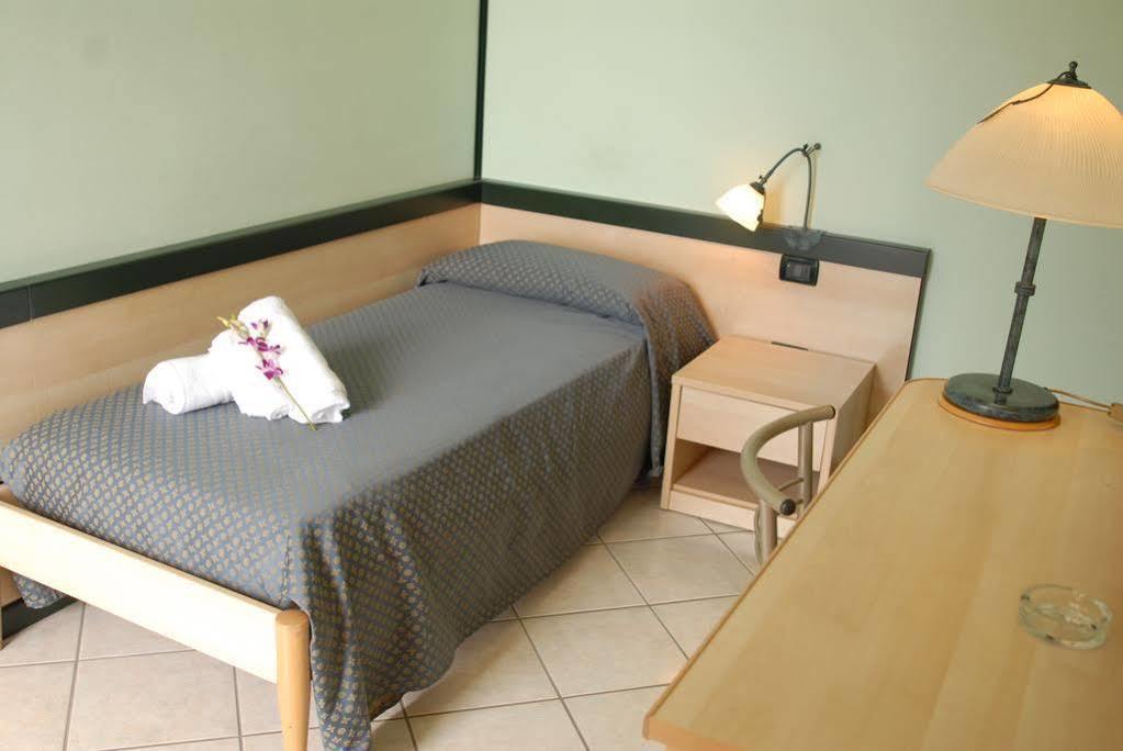 Hotel Gran Delta Di Alba-Invest Srl Rosolina Kültér fotó